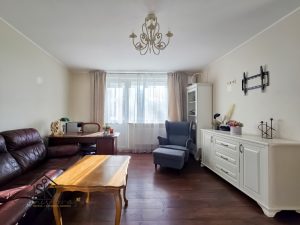PARDUODAMAS 3 KAMBARIŲ BUTAS ŠILUTĖJE, GLUOSNIŲ G. 9A