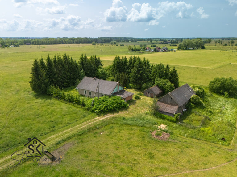 PARDUODAMA SODYBA SU 33 ARŲ SKLYPU IR ŪKINIAIS PASTATAIS ŠILUTĖS R., KAŽEMĖKŲ K. 1