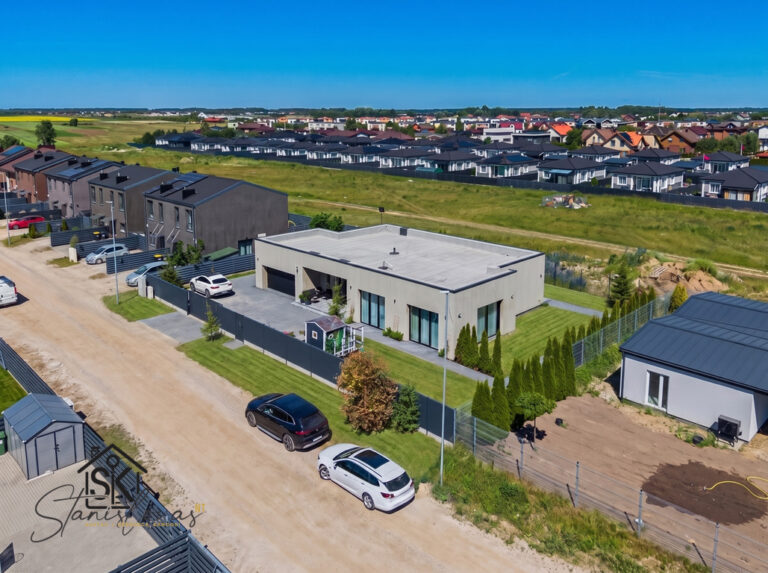 PARDUODAMAS MODERNIAI ĮRENGTAS VIENO AUKŠTO NAMAS KLIPŠČIUOSE, LAZDYNŲ G. 5