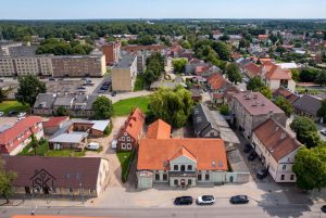 PARDUODAMI DU PASTATAI, KURIUOSE GALIMA ĮRENGTI BUTUS IR PATALPAS M. JANKAUS G. 4, ŠILUTĖJE