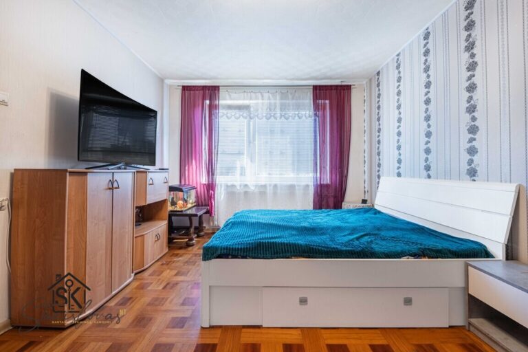 PARDUODAMAS 2 KAMBARIŲ SU HOLU BUTAS ŠILUTĖJE, MELIORATORIŲ AL. 3