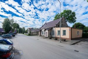 PARDUODAMAS 3 KAMBARIŲ BUTAS ŠILUTĖJE, V. KUDIRKOS G. 17